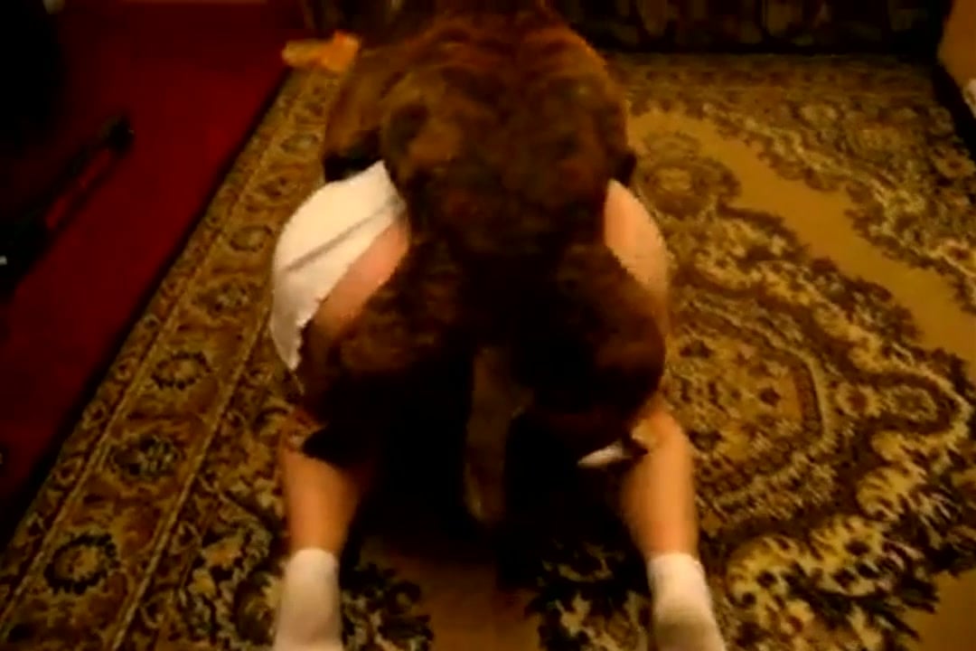 Milly e il suo cane: sesso animalesco, asciutto garantito