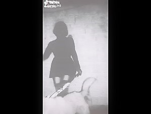 Adorable adolescente mexicaine et son chien